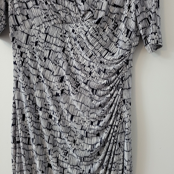 Ralph Lauren Graphic Design Wrap Dress Size 12 - Picture 8 of 14